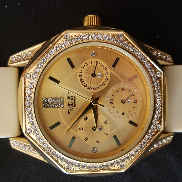 *Milano Expressions Goldtone Watch - Picture 5 of 5